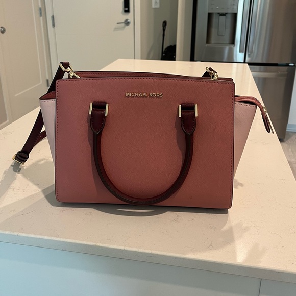 Michael Kors Purse 👜 🩷 - Picture 1 of 6